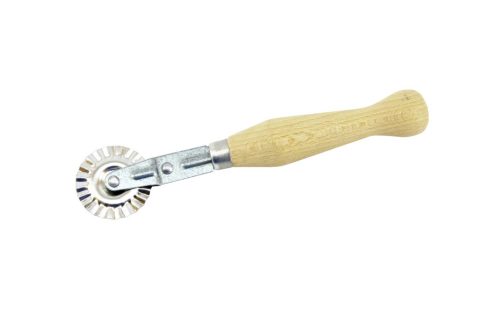 **Derelyemetélő Fanyelű Extra