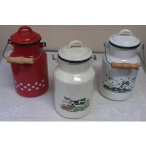 Zománcozott nosztalgia tejeskanna fedővel 2L