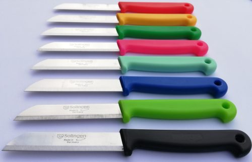 Uzsonnázó Kis Kés Csom.