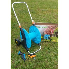   Locsolótömlő Kocsi Locsolópisztollyal És Kiegészítő Adapterekkel.