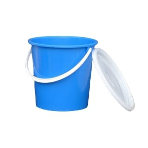 8L-Es Vödör Tetövel