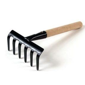 Gereblye Fanyéllel109/1000